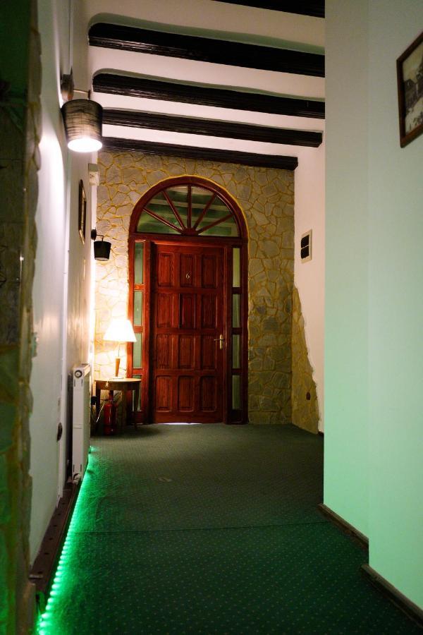 Pensiunea Noemi Brașov Exterior foto